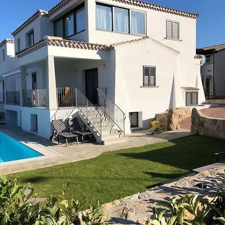 Con Piscina Vista Mare 12 Posti Letto By Budoni Affitti Vila San Lorenzo (Budoni)