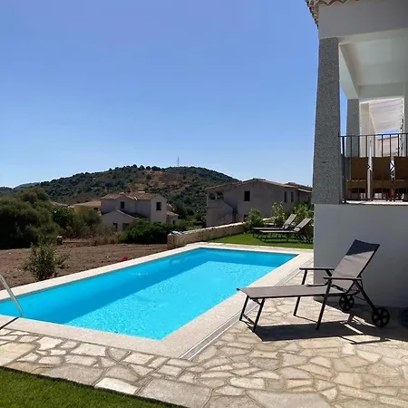Con Piscina Vista Mare 12 Posti Letto By Budoni Affitti Vila