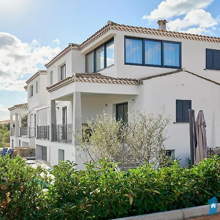Villa Con Piscina Vista Mare 12 Posti Letto By Budoni Affitti