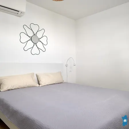 Vila Con Piscina Vista Mare 12 Posti Letto By Budoni Affitti *