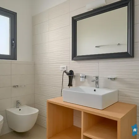 Con Piscina Vista Mare 12 Posti Letto By Budoni Affitti